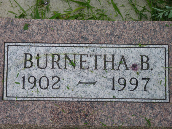 Holt Burnetha