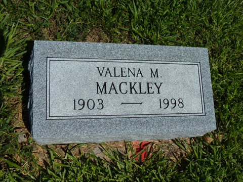 Mackley Valena