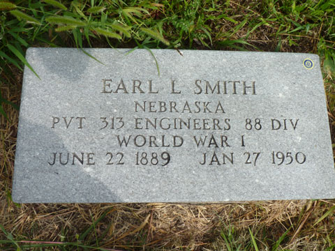 Smith Earl