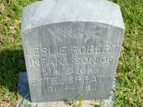 Spratt Leslie