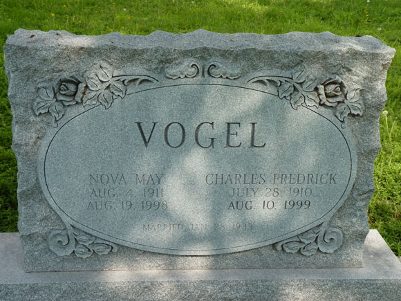 Vogel Nova Charles