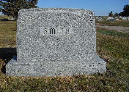 Smith, Aura