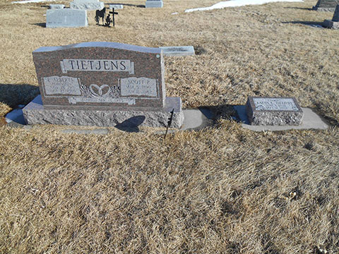Tietgens, Scott