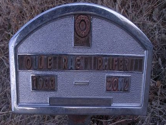 Phifer, Ollie